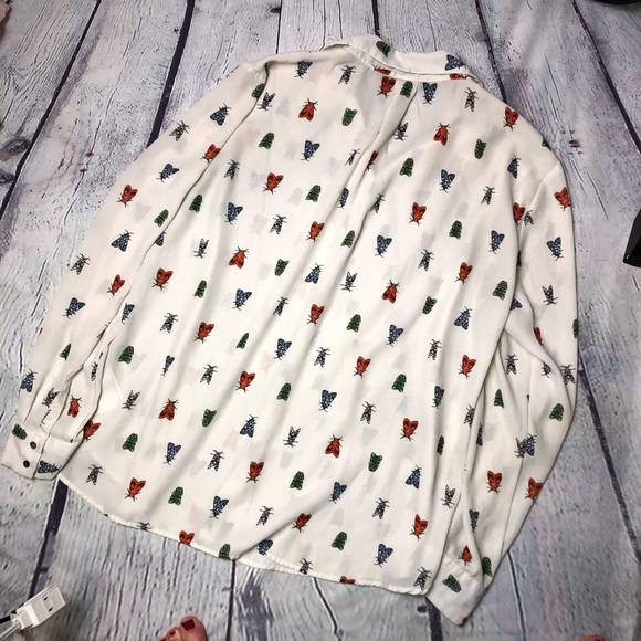 H&M Bug Print Button Down - Picture 4 of 7